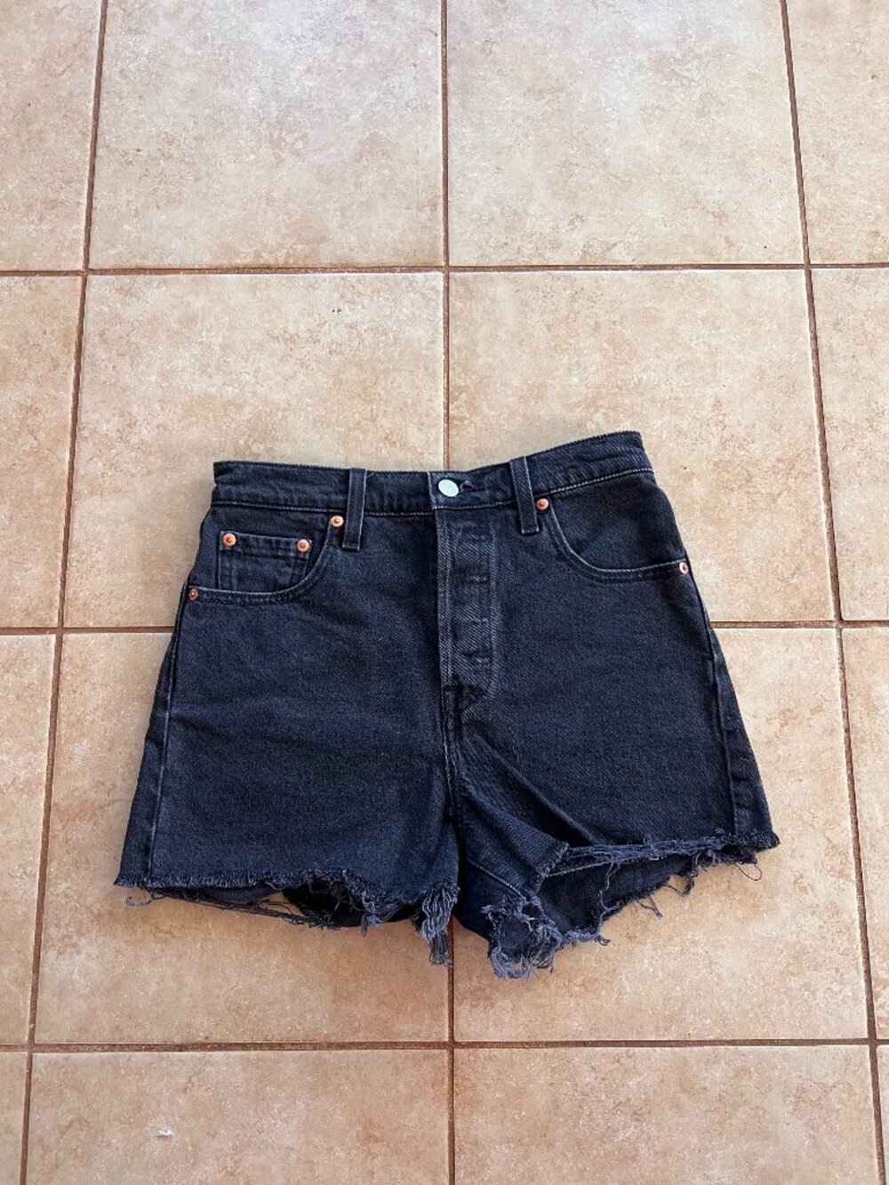 Levi's ribcage shorts